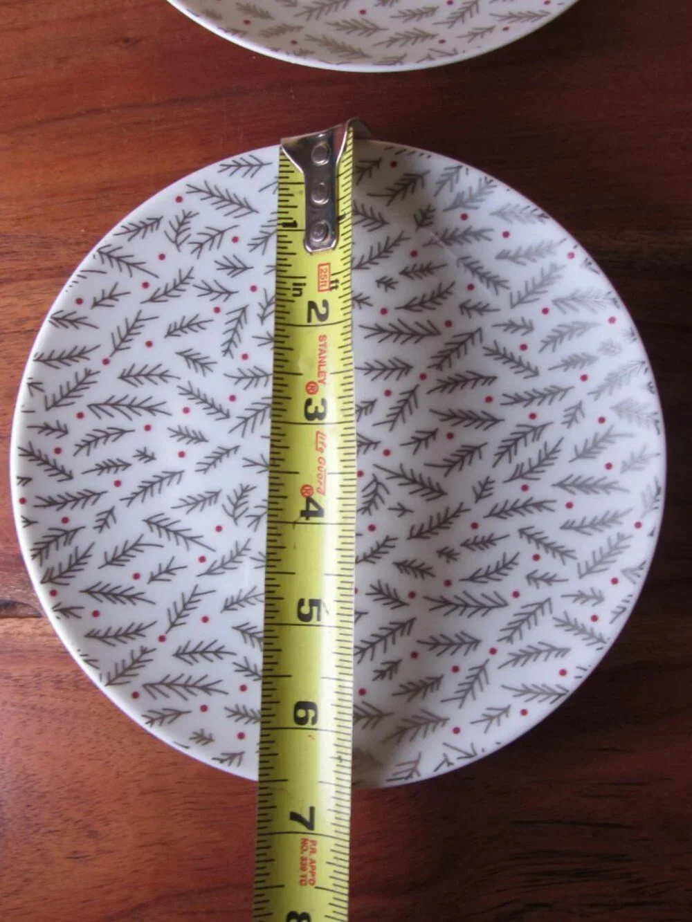 Crate & Barrel Christmas Holiday Appetizer Plates Set of 4 Evergreen (W6628)